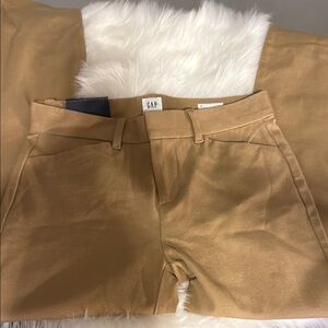GAP Tan Bermuda pants Classic Cotton Blend